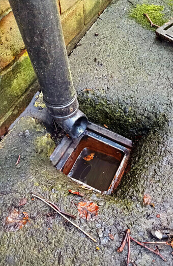 https://comoblockeddrains.com.au/uploads/2025/07/hero-blocked-sewers-10934.jpg