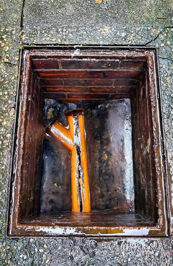 https://comoblockeddrains.com.au/uploads/2025/07/hero-blocked-sewers-39472.jpg