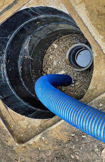 https://comoblockeddrains.com.au/uploads/2025/07/pipe-relining-56969.jpg