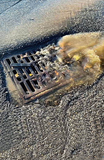 https://comoblockeddrains.com.au/uploads/2025/07/stormwater-drains-40331.jpg